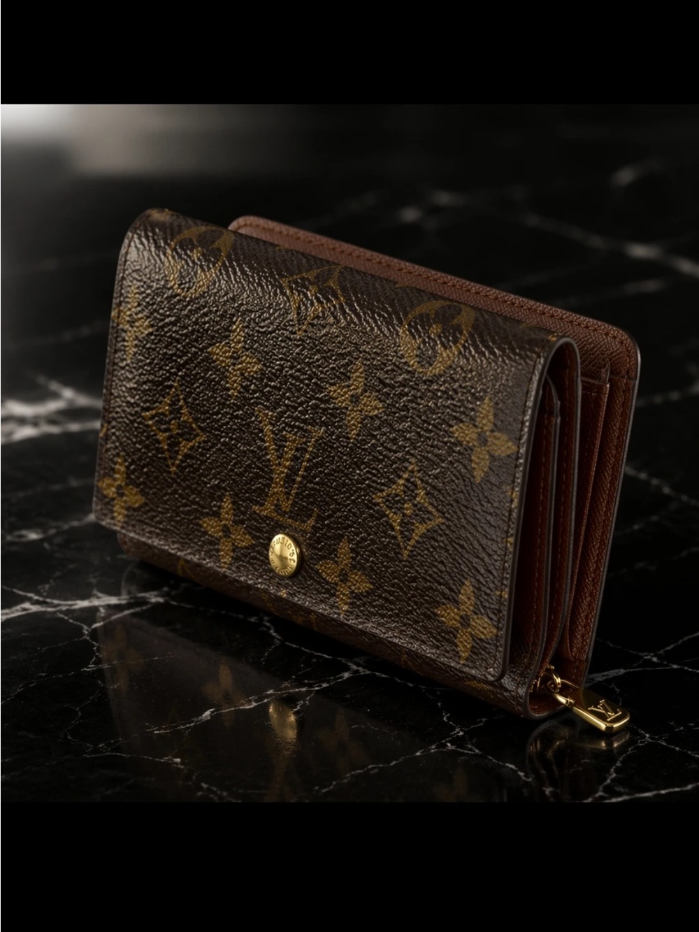 Louis Vuitton Wallet - Authentic